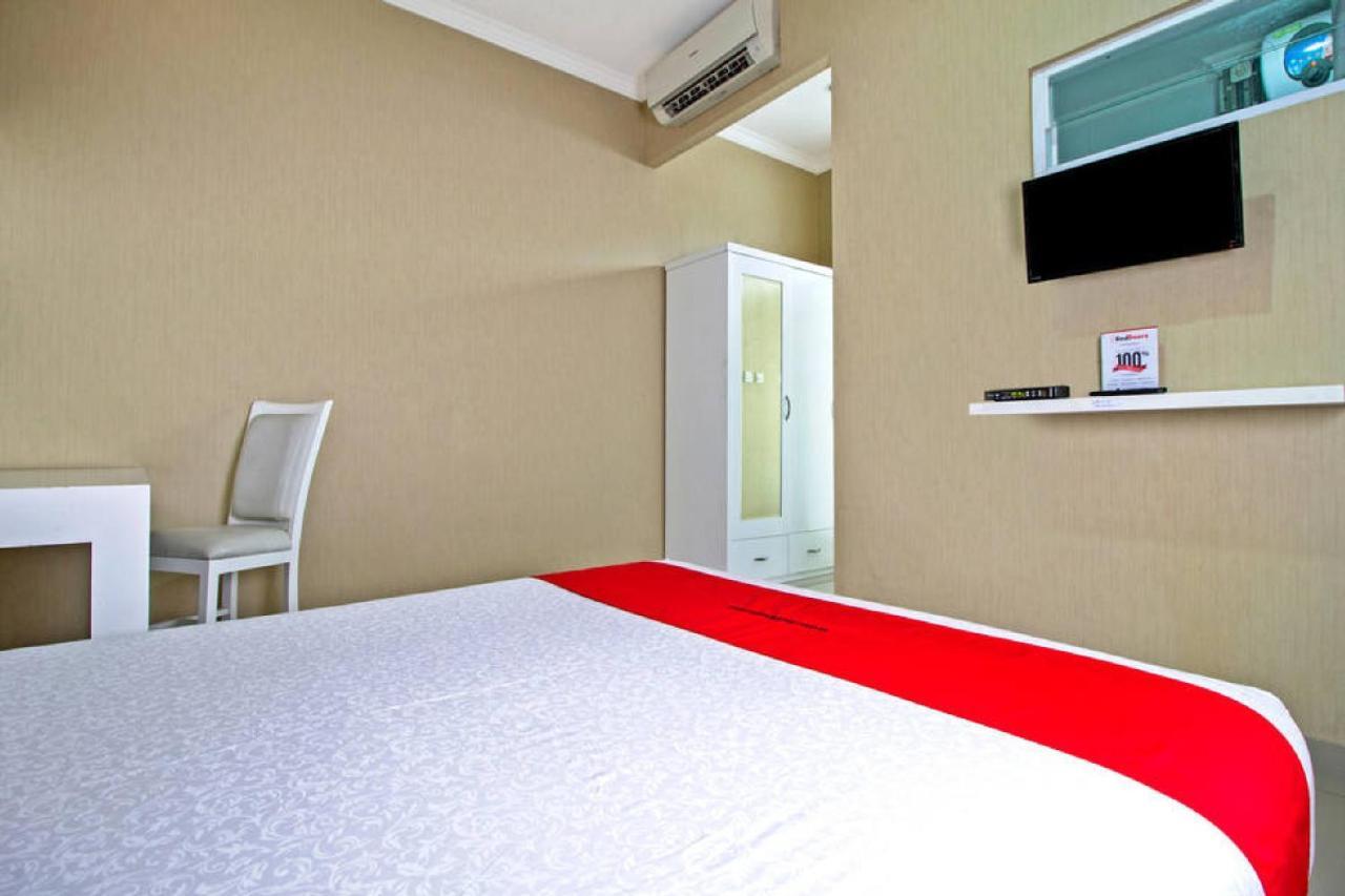 Reddoorz @ Pulomas Hotel Jakarta Bagian luar foto